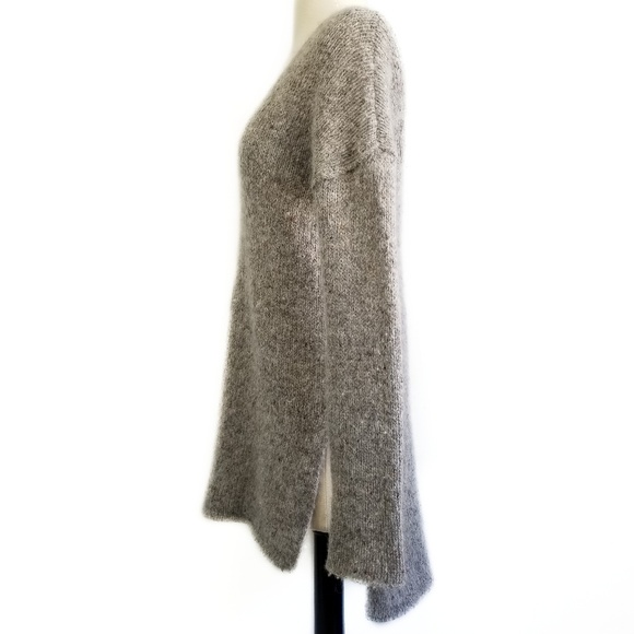 ARITZIA Babaton Taupe Erin V Neck Sweater Size XXS - Picture 3 of 8